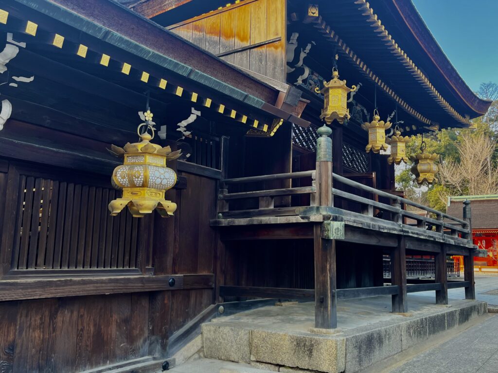 ”Raku no Ma” room on the right side of the Shrine