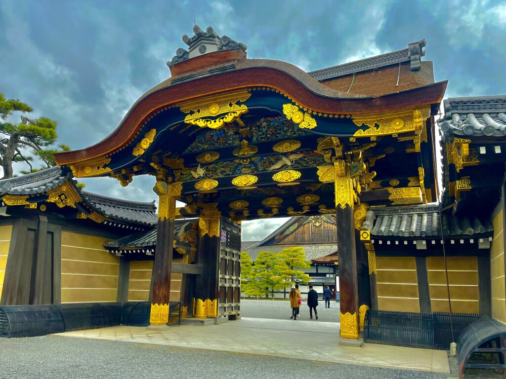 The stunning Karamon Gate