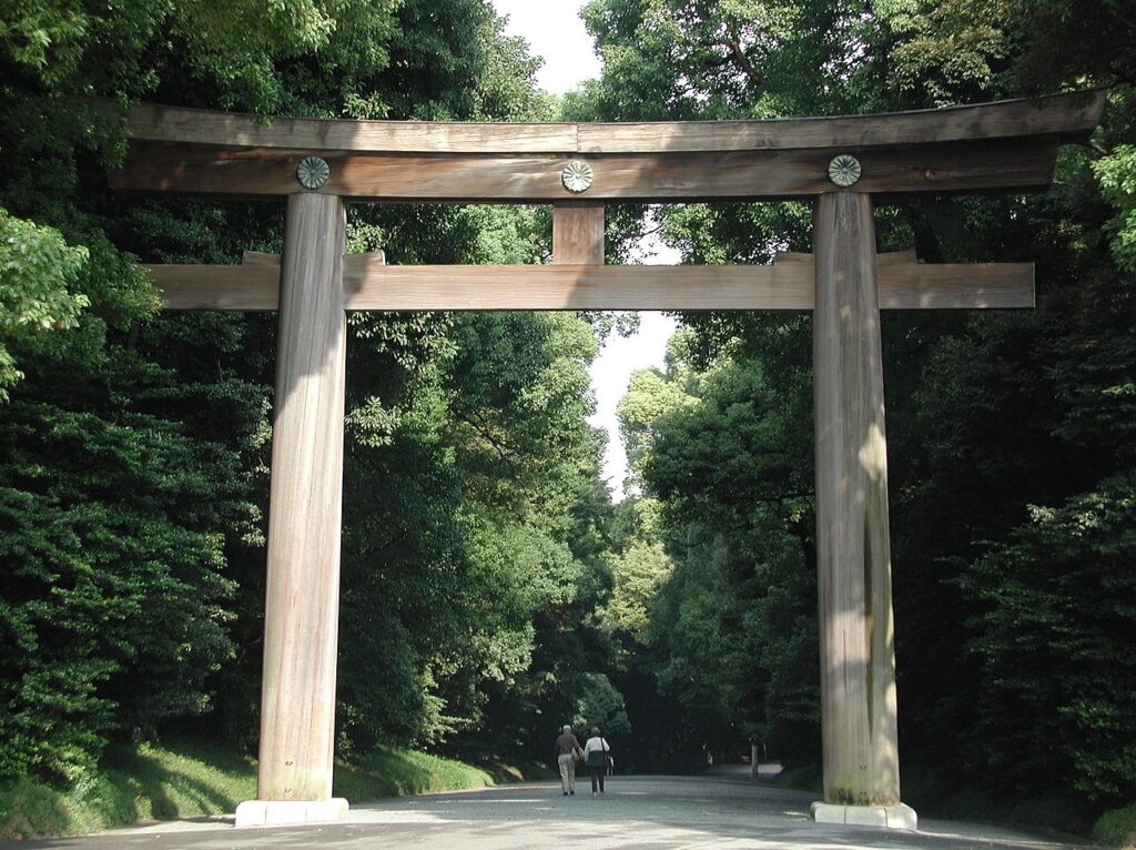 The first massive torii gate marks the entrance to the Shrine (Source: Wikipedia)