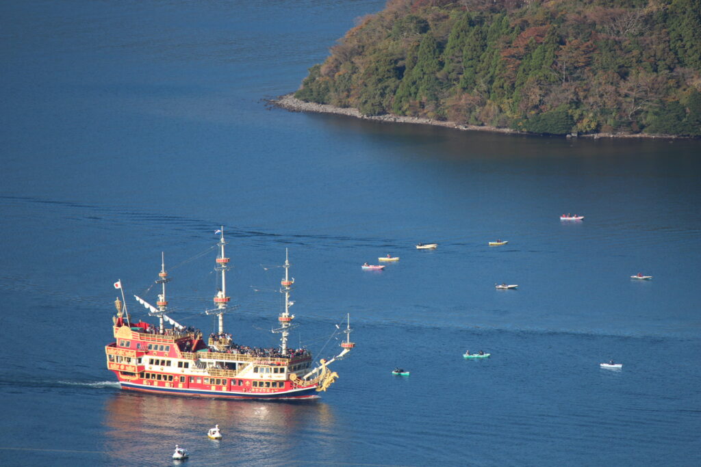 Hakone Sightseeing Cruise (Source: Wikipedia)